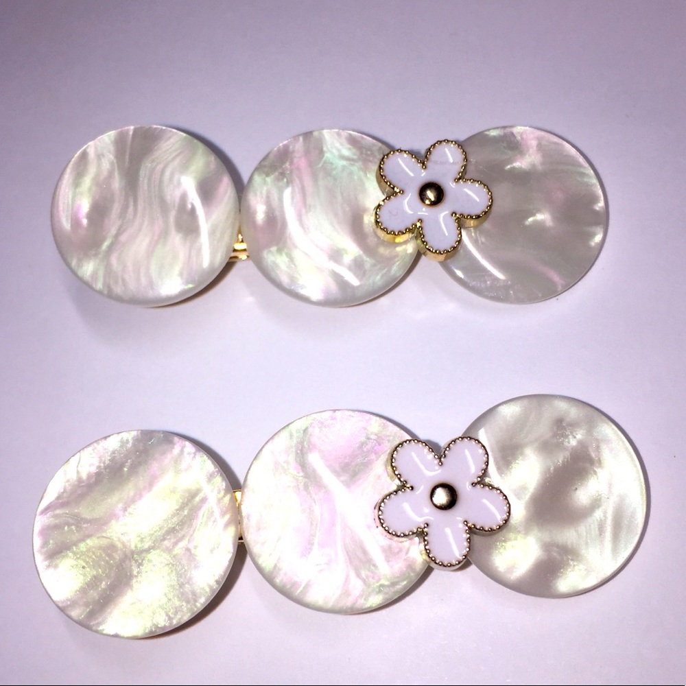 ELEGANT PEARL HAIR CLIP